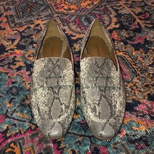 14th & Union Snake Print Loafers